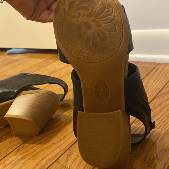 Euro soft sandals with heel - Picture 4 of 5